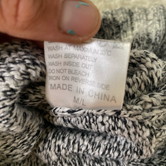 Americana Women's Long Cardigan Hooded Button Up Long Sleeve Sweater Size M/L - Picture 8 of 10